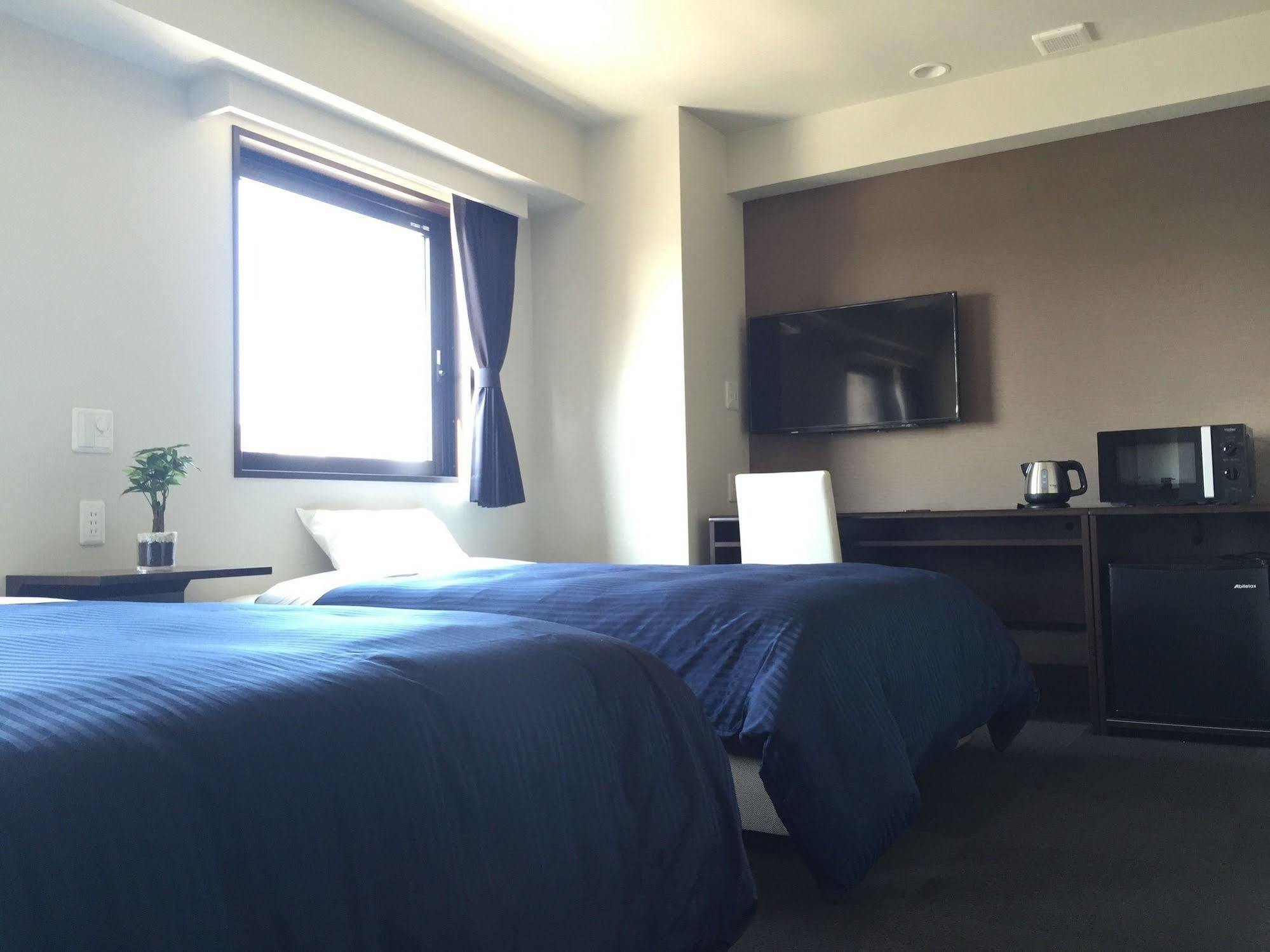 Hotel Livemax Kasai Ekimae Tokyo Esterno foto
