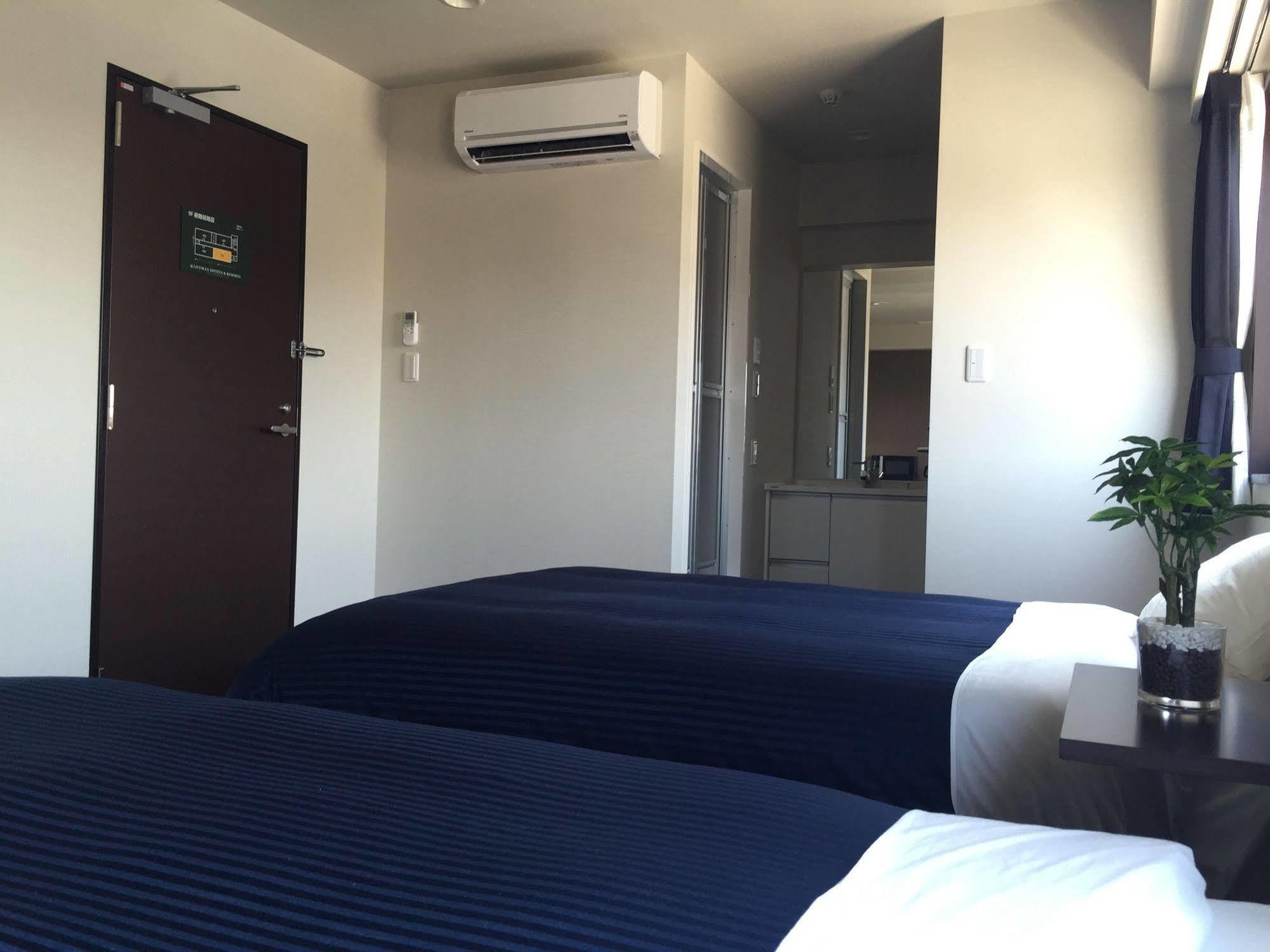 Hotel Livemax Kasai Ekimae Tokyo Esterno foto